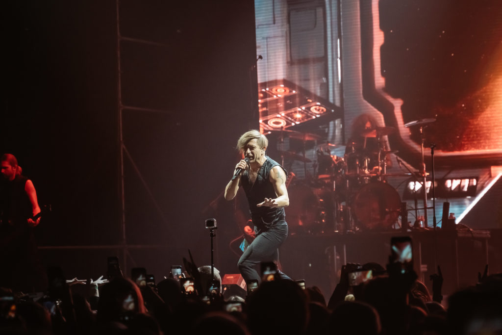 "Би-2" устроили в Твери грандиозное трёхчасовое шоу