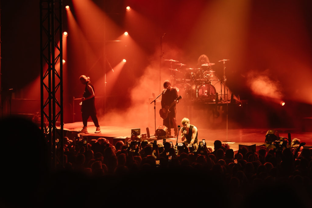 "Би-2" устроили в Твери грандиозное трёхчасовое шоу