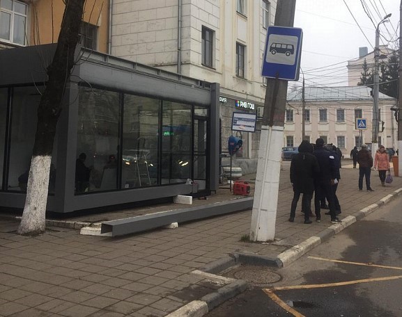 Современный торговый павильон появился в центре Твери Современный торговый павильон появился в центре Твери