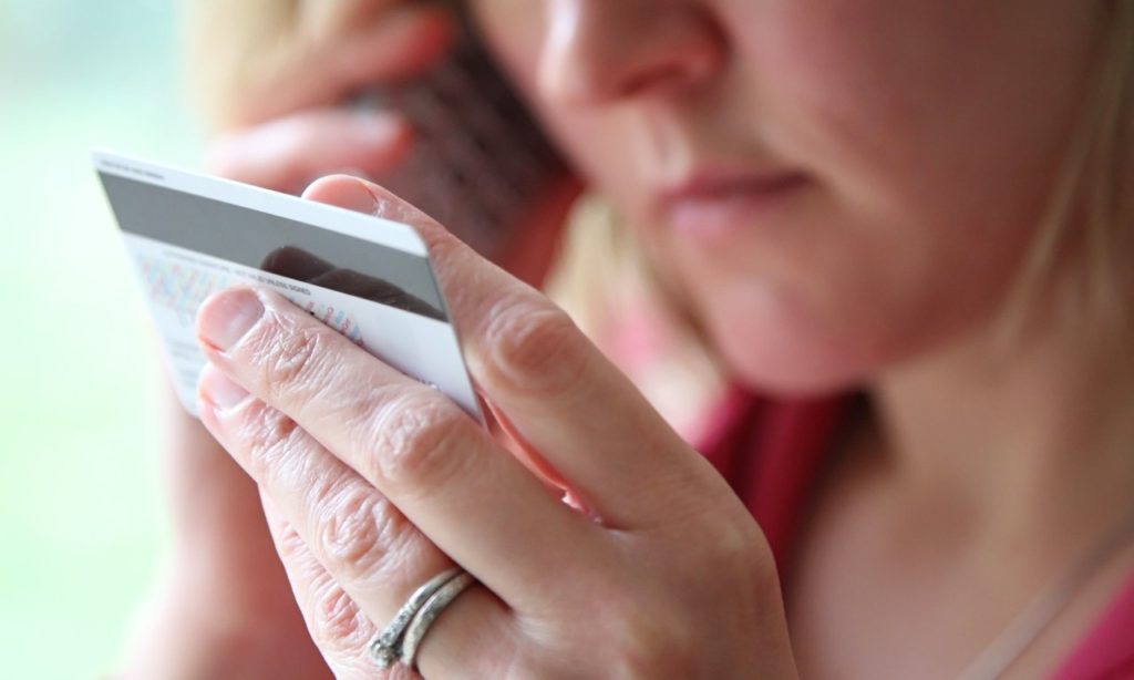 В тверских библиотеках расскажут, как не стать жертвой мошенничества В тверских библиотеках расскажут, как не стать жертвой мошенничества