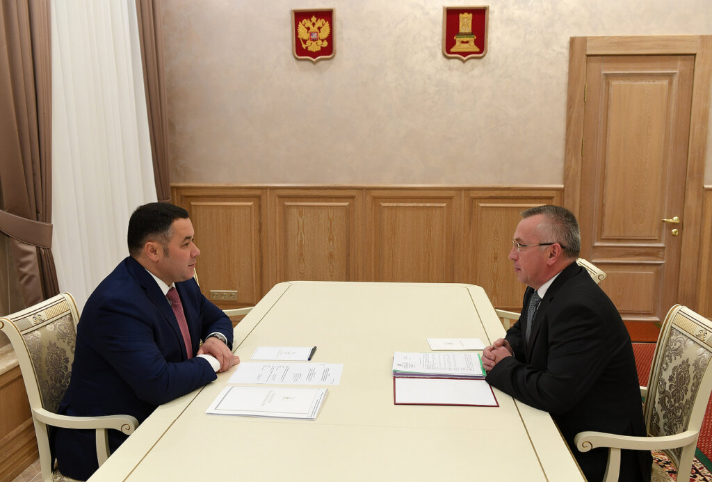 Игорь Руденя встретился с главой Пеновского района Владимиром Морозовым Игорь Руденя встретился с главой Пеновского района Владимиром Морозовым