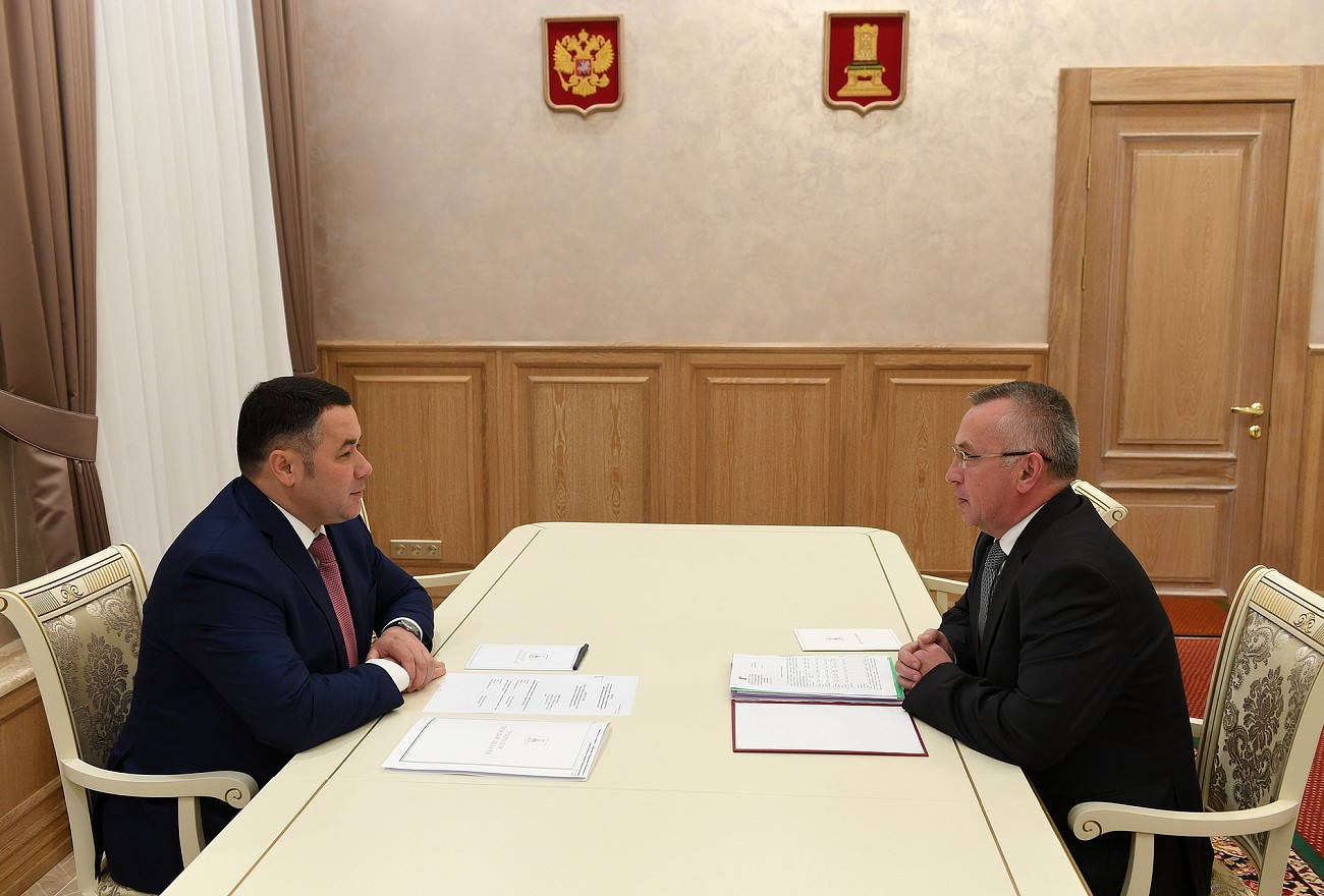 Игорь Руденя встретился с главой Пеновского района Владимиром Морозовым Игорь Руденя встретился с главой Пеновского района Владимиром Морозовым