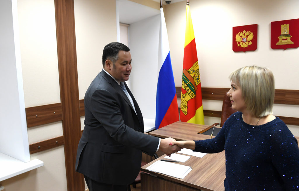 На личном приеме у губернатора Игоря Рудени обсудили поддержку одаренных детей На личном приеме у губернатора Игоря Рудени обсудили поддержку одаренных детей