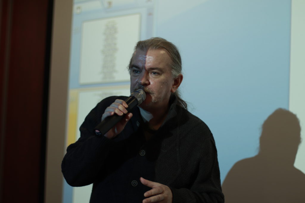 Музыкальный критик Артём Рондарев зачитал в Твери лекцию про русский рэп