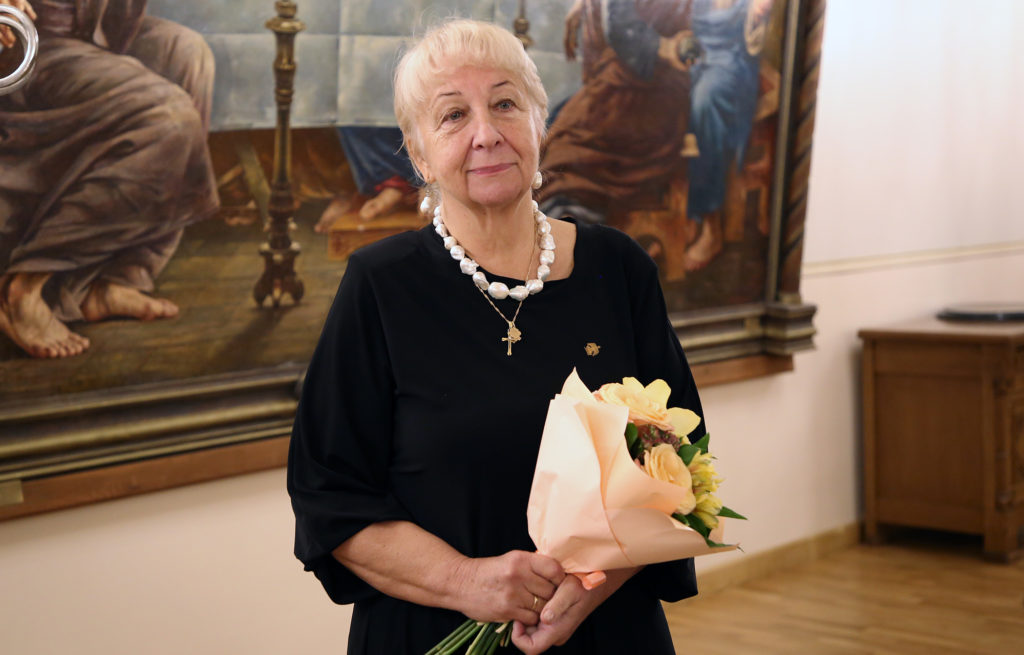 Народный художник РФ Людмила Юга удостоена награды за лучшую иллюстрированную книгу