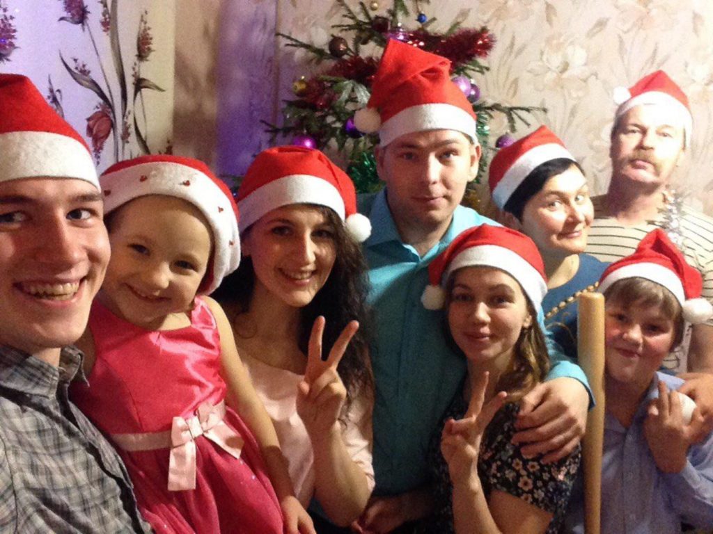 Слава не в медалях, а в детях: Тверская область отмечает День матери