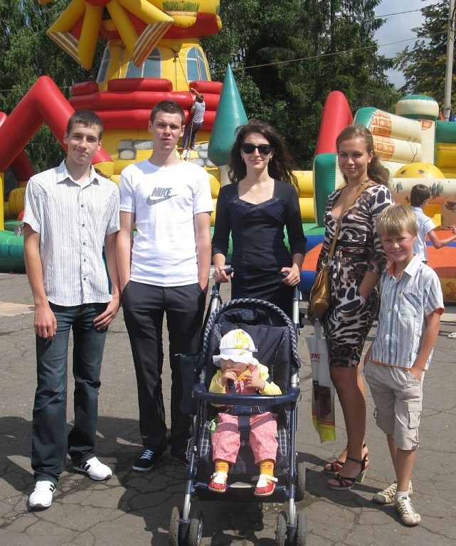 Слава не в медалях, а в детях: Тверская область отмечает День матери