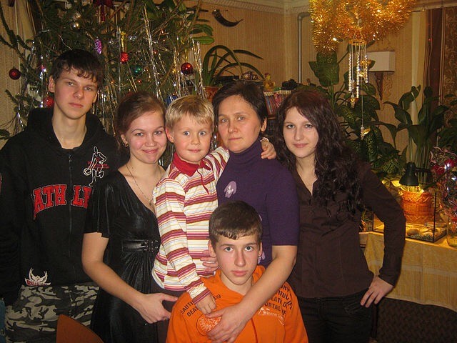 Слава не в медалях, а в детях: Тверская область отмечает День матери