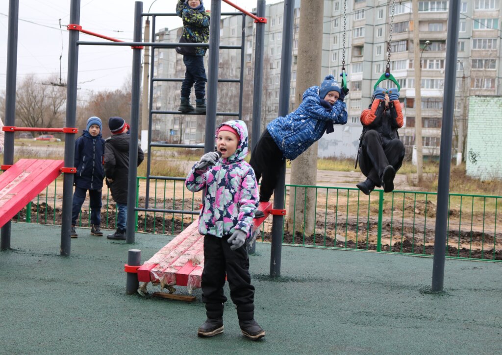 В микрорайоне Южный в Твери открыли новую спортивную площадку В микрорайоне Южный в Твери открыли новую спортивную площадку