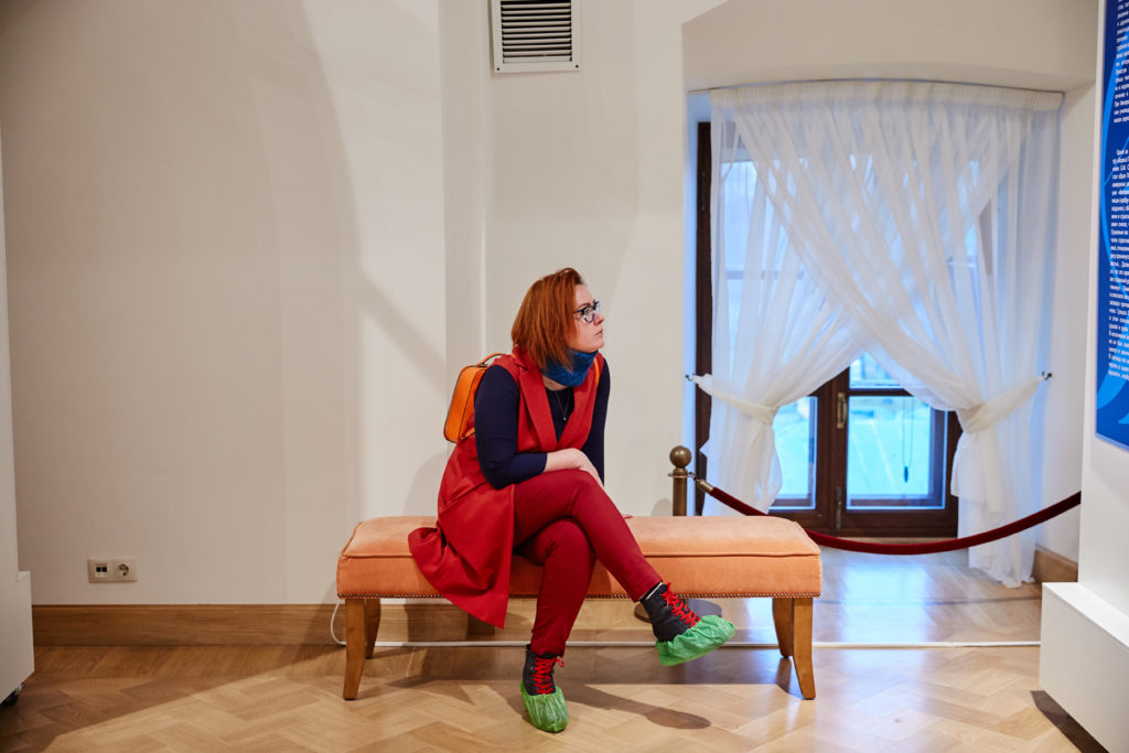 Костюмы из легендарных спектаклей прошлого представили в Твери ФОТО