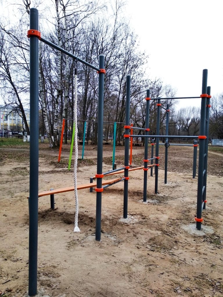В Твери в парке Победы установили новую спортивную площадку