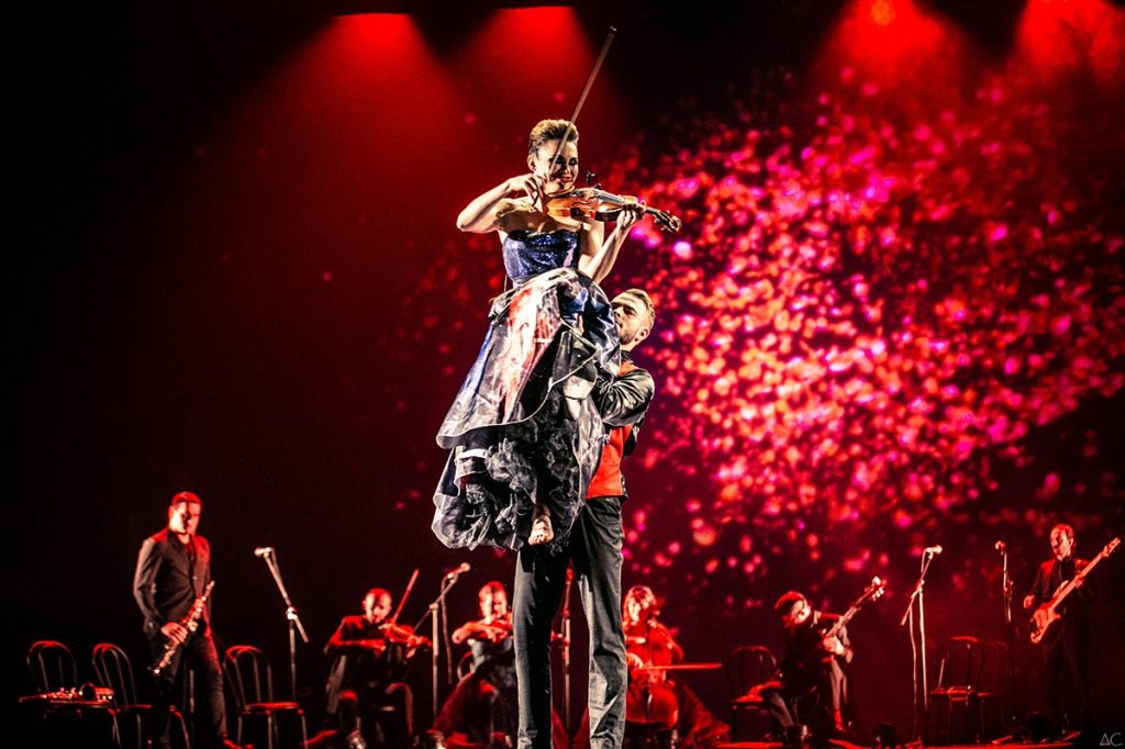 В Твери покажут мультимедийное шоу «Музыка в темноте» В Твери покажут мультимедийное шоу «Музыка в темноте»