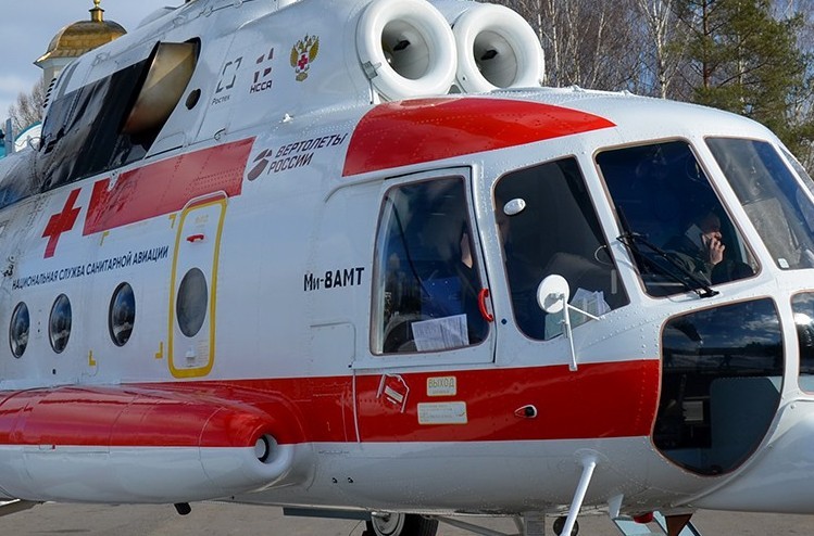 Вертолет Ми-8 доставил пациента из Бежецка в Тверь Вертолет Ми-8 доставил пациента из Бежецка в Тверь