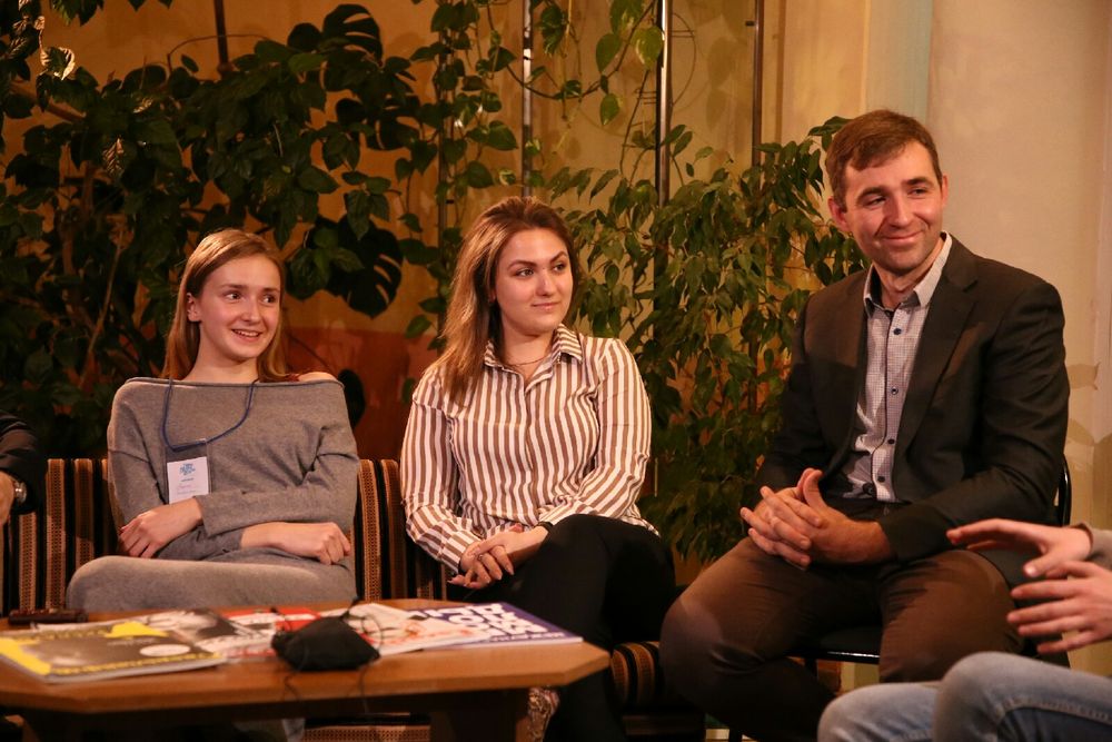 В Твери обсудили будущее печатных СМИ