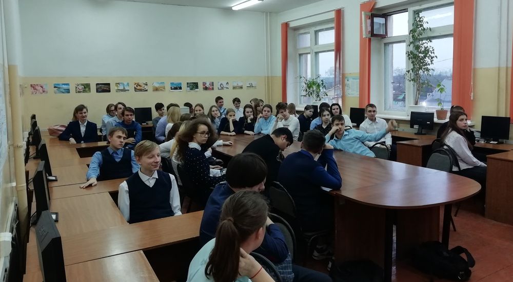 Полицейские в Бологое провели занятия со школьниками по правовой помощи Полицейские в Бологое провели занятия со школьниками по правовой помощи