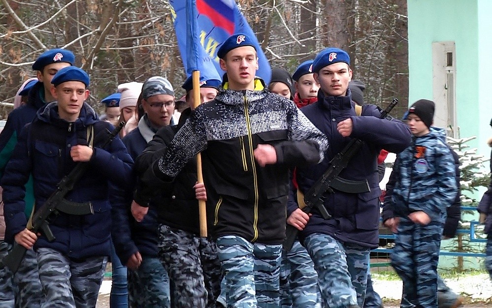 В вышневолоцком лагере открылась Военно-патриотическая смена "Мы этой памяти верны" В вышневолоцком лагере открылась Военно-патриотическая смена "Мы этой памяти верны"