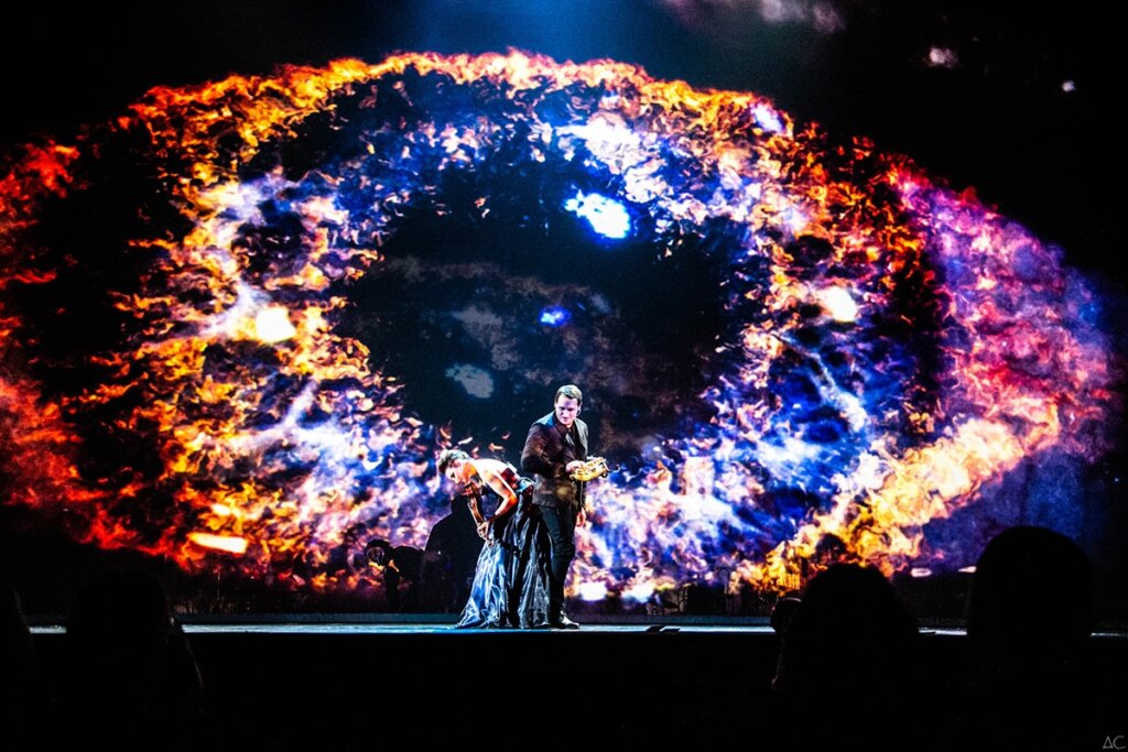 В Твери пройдет шоу "Музыка в темноте"