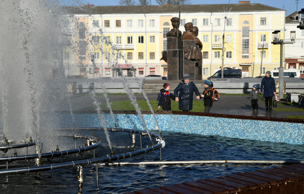 Губернатор лично проверил ход работ по благоустройству во Ржеве Губернатор лично проверил ход работ по благоустройству во Ржеве