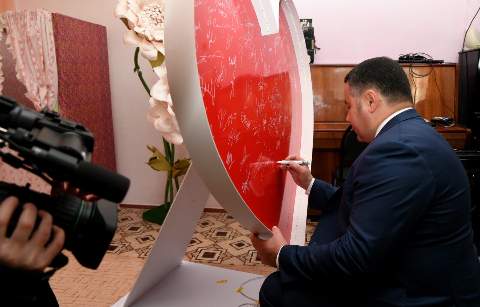 Игорь Руденя пообщался с воспитанниками социально-реабилитационного центра