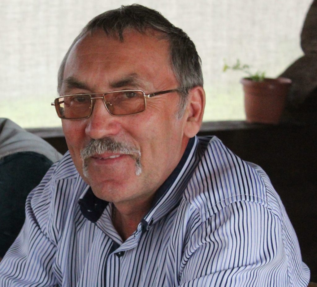 Александр Робин: Сами пашем, сами сеем и сами убираем урожай Александр Робин: Сами пашем, сами сеем и сами убираем урожай