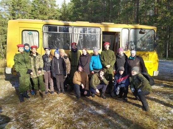 Андреапольские школьники проводят акцию «Дорога к обелиску» Андреапольские школьники проводят акцию «Дорога к обелиску»