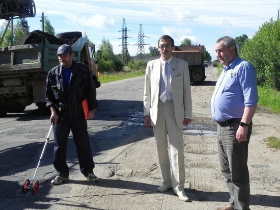 В поселке Оленинского района отремонтируют дороги В поселке Оленинского района отремонтируют дороги