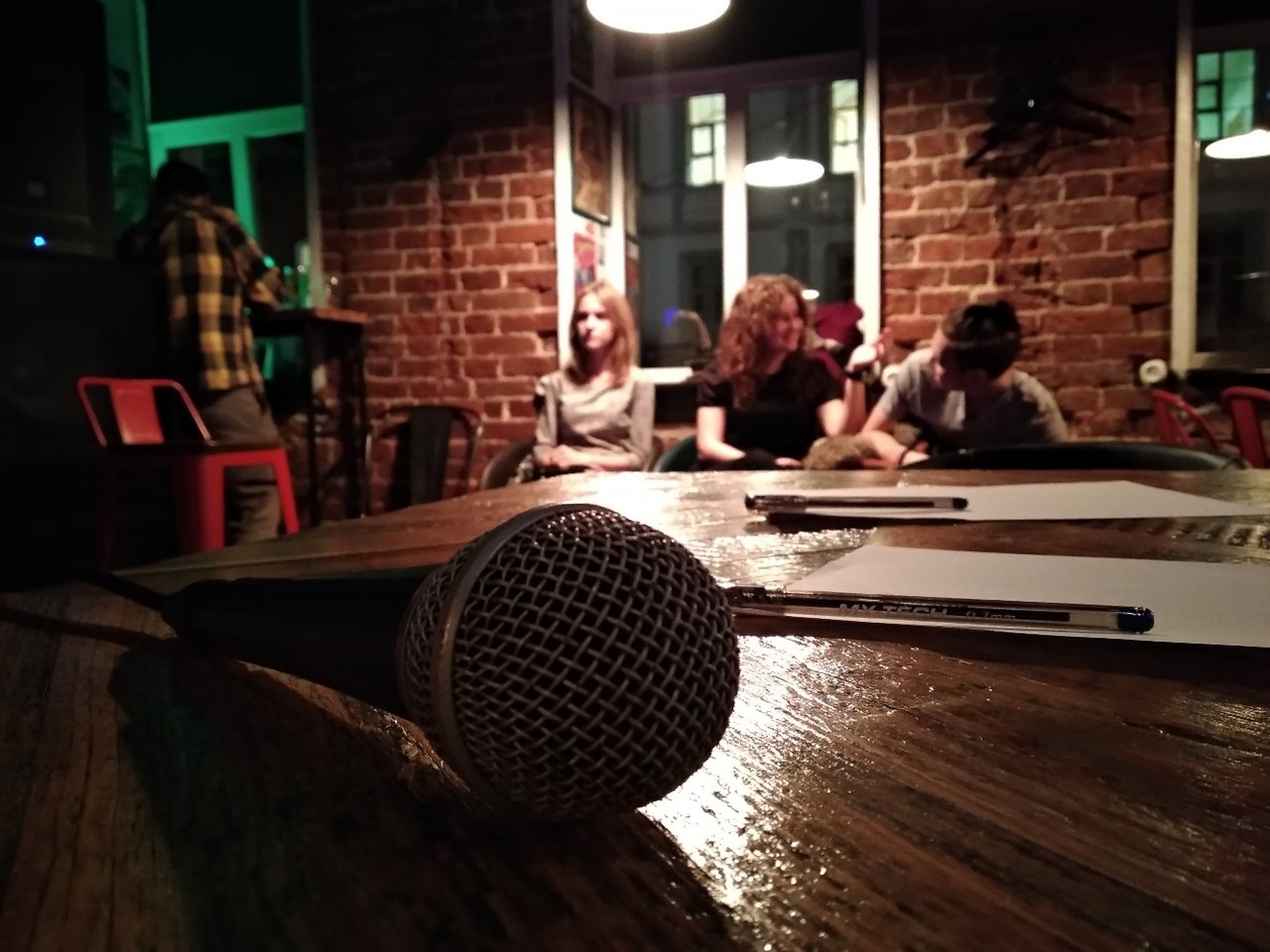 Поэты и блогеры устроят смешной Stand Up в Твери Поэты и блогеры устроят смешной Stand Up в Твери