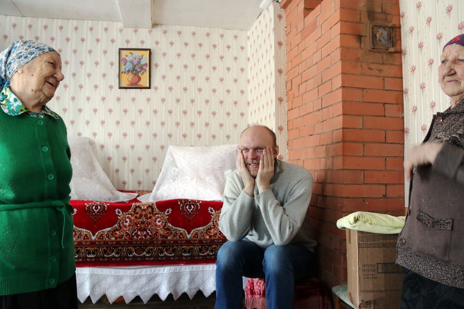 В Тверской области в заброшенном доме нашли старинный холст В Тверской области в заброшенном доме нашли старинный холст