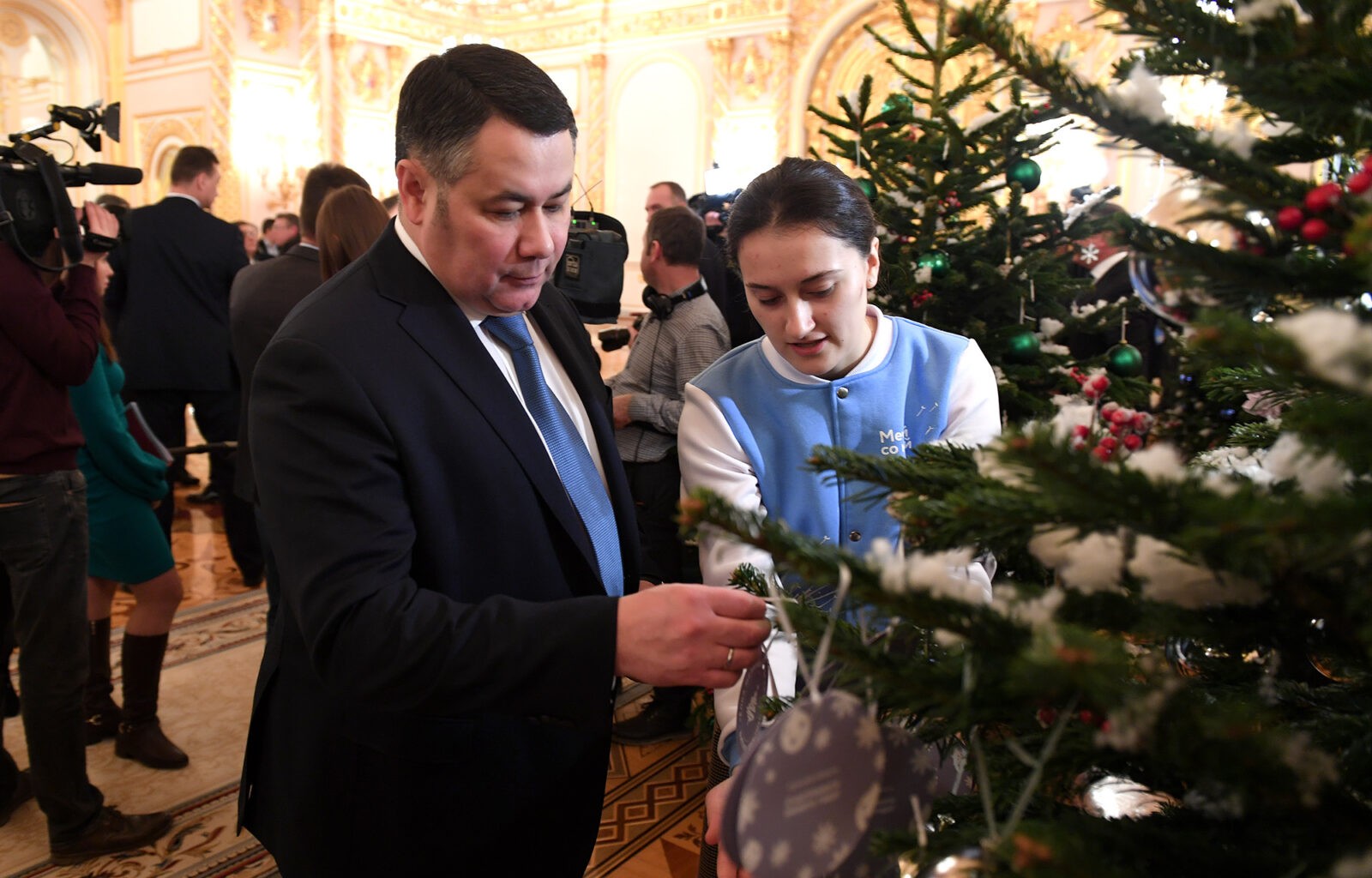 Игорь Руденя принял участие в новогодней акции «Елка желаний»
