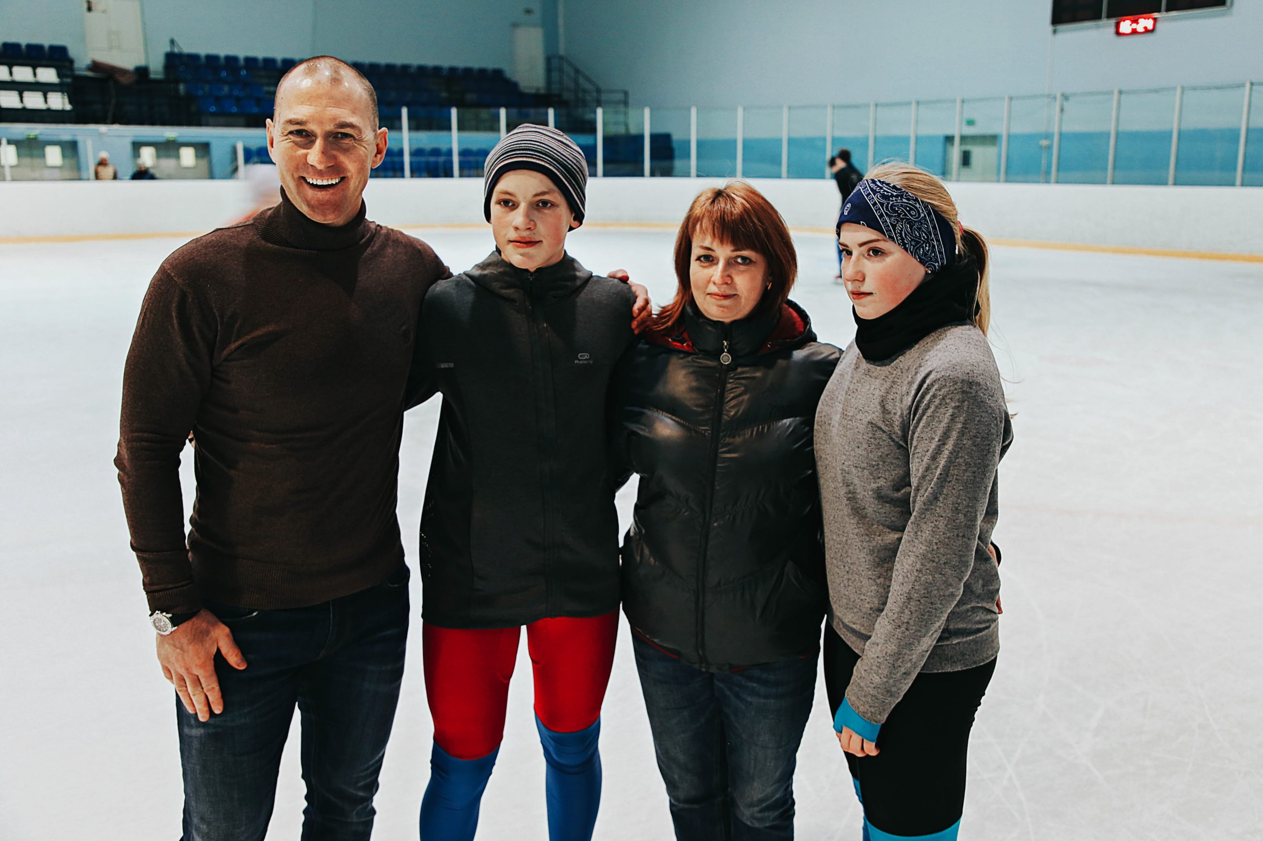 В Твери наградили школьника, героически спасшего упавшего на рельсы мужчину