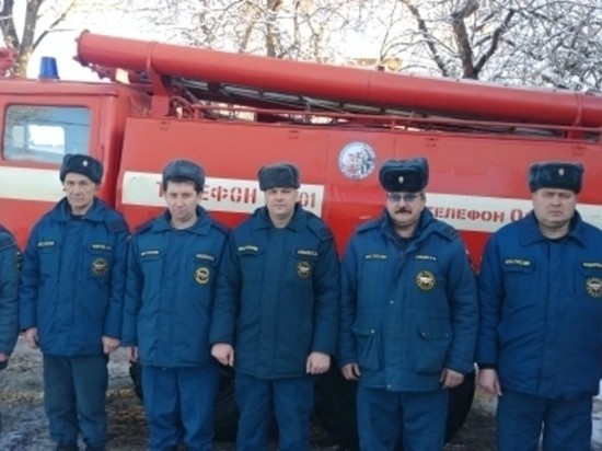В Тверской области женщину вынесли из огня В Тверской области женщину вынесли из огня