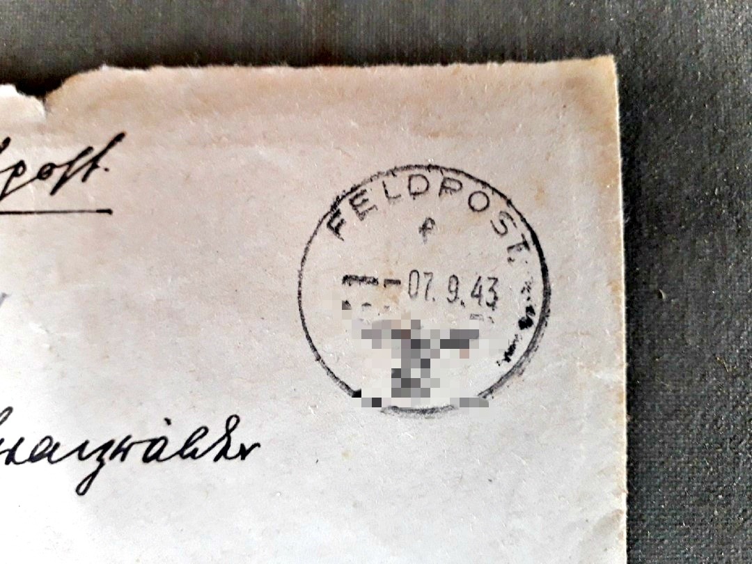 На чердаке старого дома под Тверью найдено немецкое письмо 1943 года На чердаке старого дома под Тверью найдено немецкое письмо 1943 года