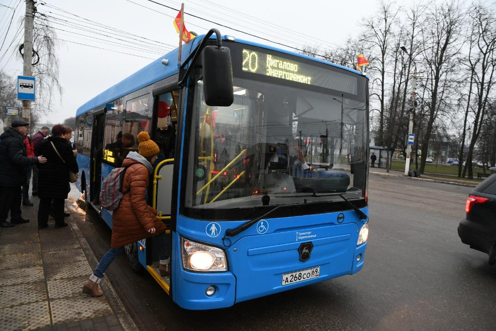 Программа «Развитие транспортного комплекса и дорожного хозяйства Тверской области» принята на 9 лет Программа «Развитие транспортного комплекса и дорожного хозяйства Тверской области» принята на 9 лет