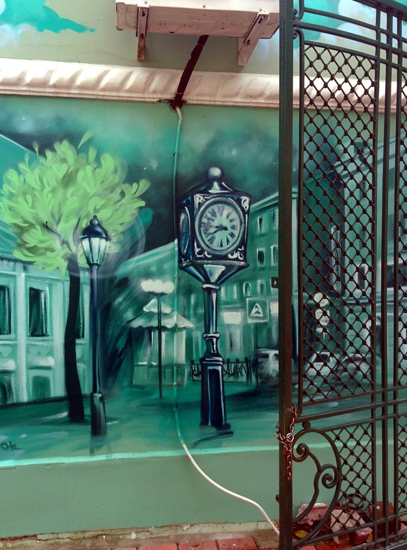 На улице Трёхсвятской Твери появилось граффити Трёхсвятской