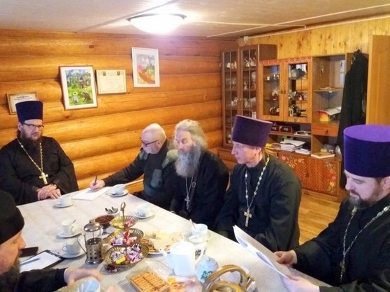 В Старице прошло общее собрание духовенства В Старице прошло общее собрание духовенства