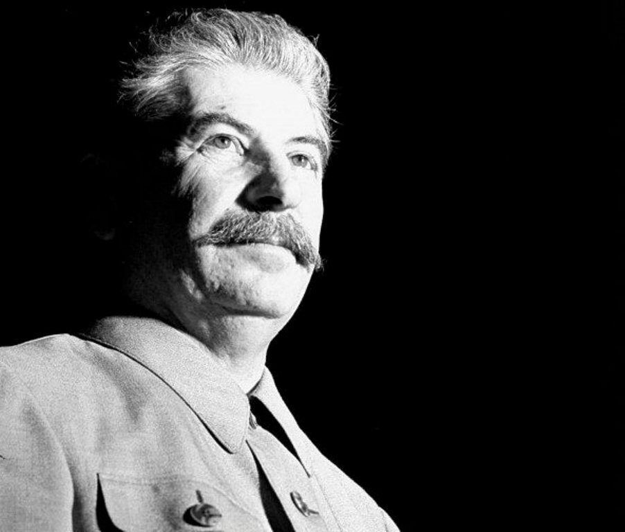 Для фильма "Василий Теркин", который снимали в Тверской области, ищут мужчину, похожего на Сталина Для фильма "Василий Теркин", который снимали в Тверской области, ищут мужчину, похожего на Сталина