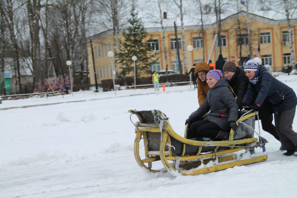 Зимняя пчелиада в Сандовской районе принимала гостей Зимняя пчелиада в Сандовской районе принимала гостей
