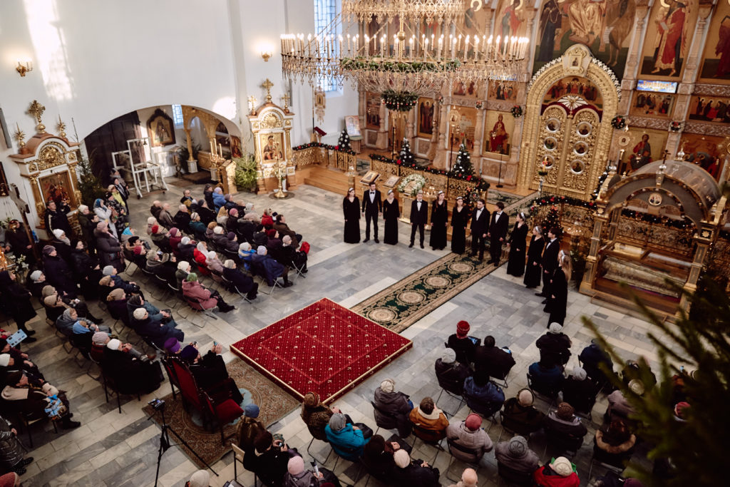 В Воскресенском кафедральном соборе пели хоровые коллективы ФОТО В Воскресенском кафедральном соборе пели хоровые коллективы ФОТО