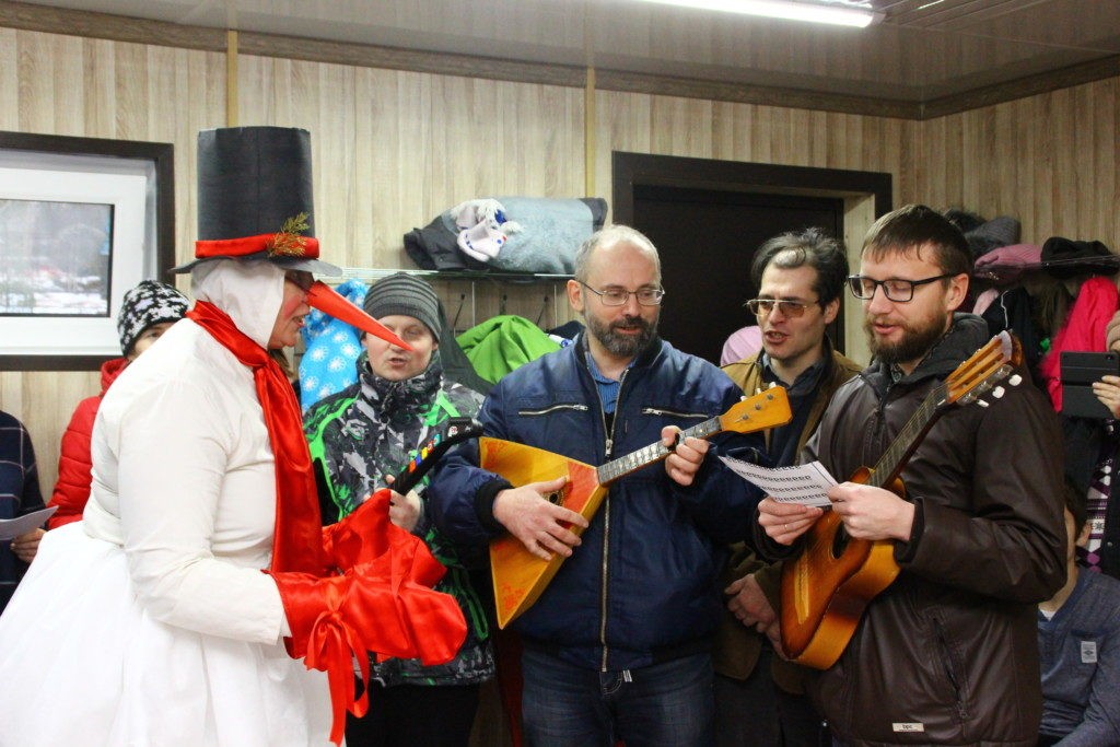 Маленькие прихожане торопецкого храма посетили рождественскую елку