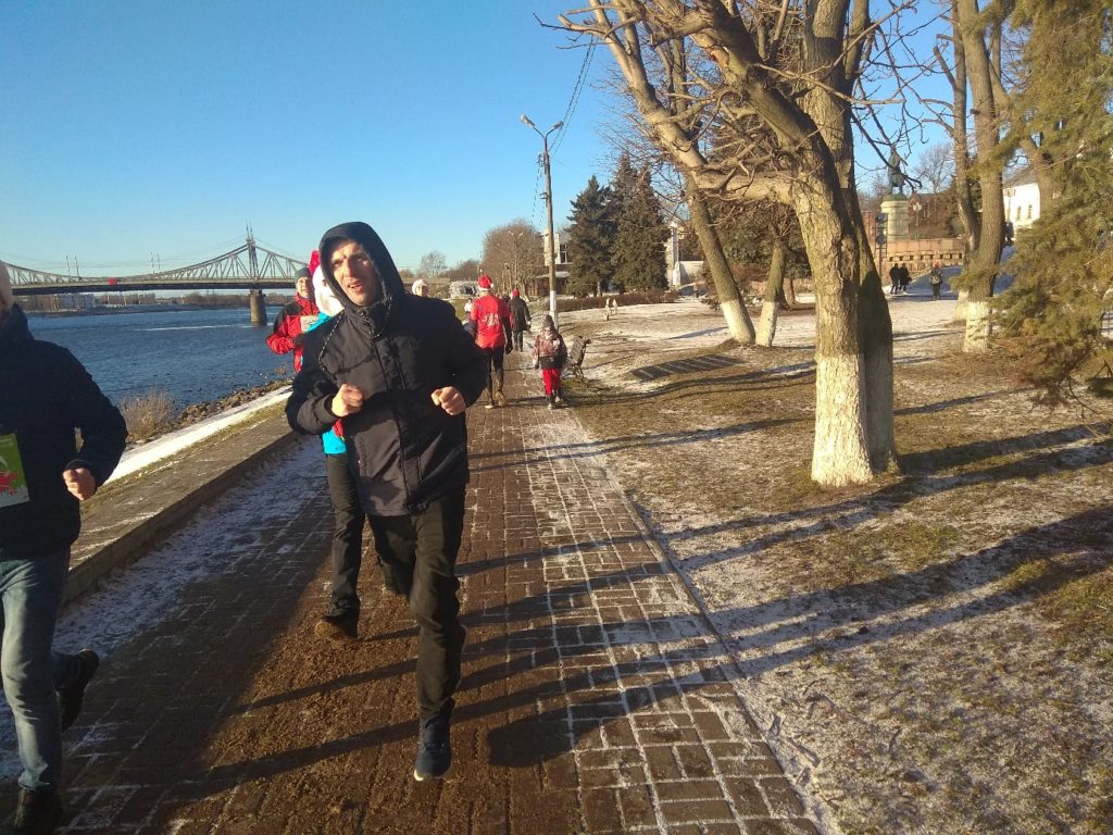 В Твери прошёл забег в костюмах