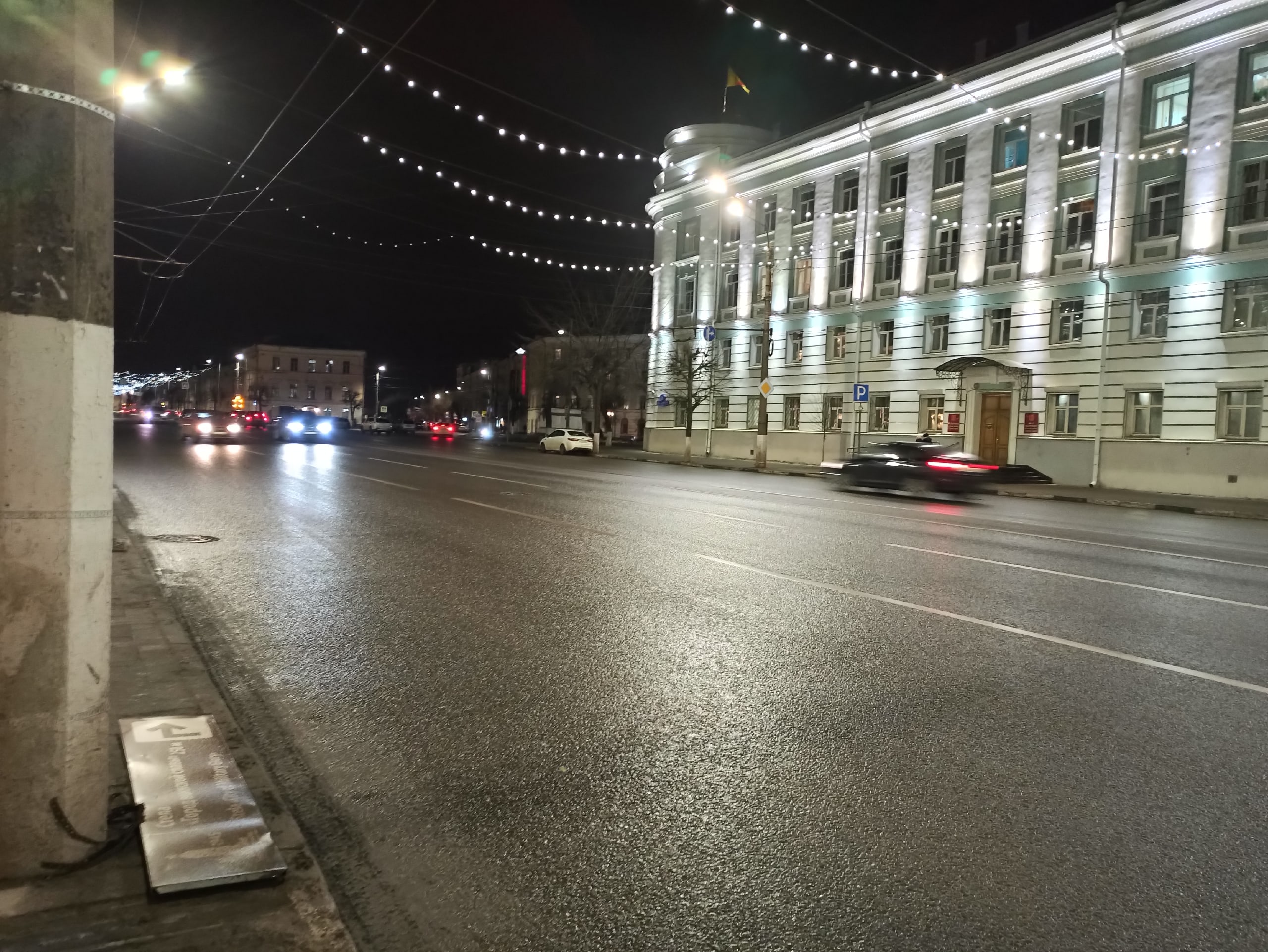 На Советской улице в Твери упал указатель На Советской улице в Твери упал указатель