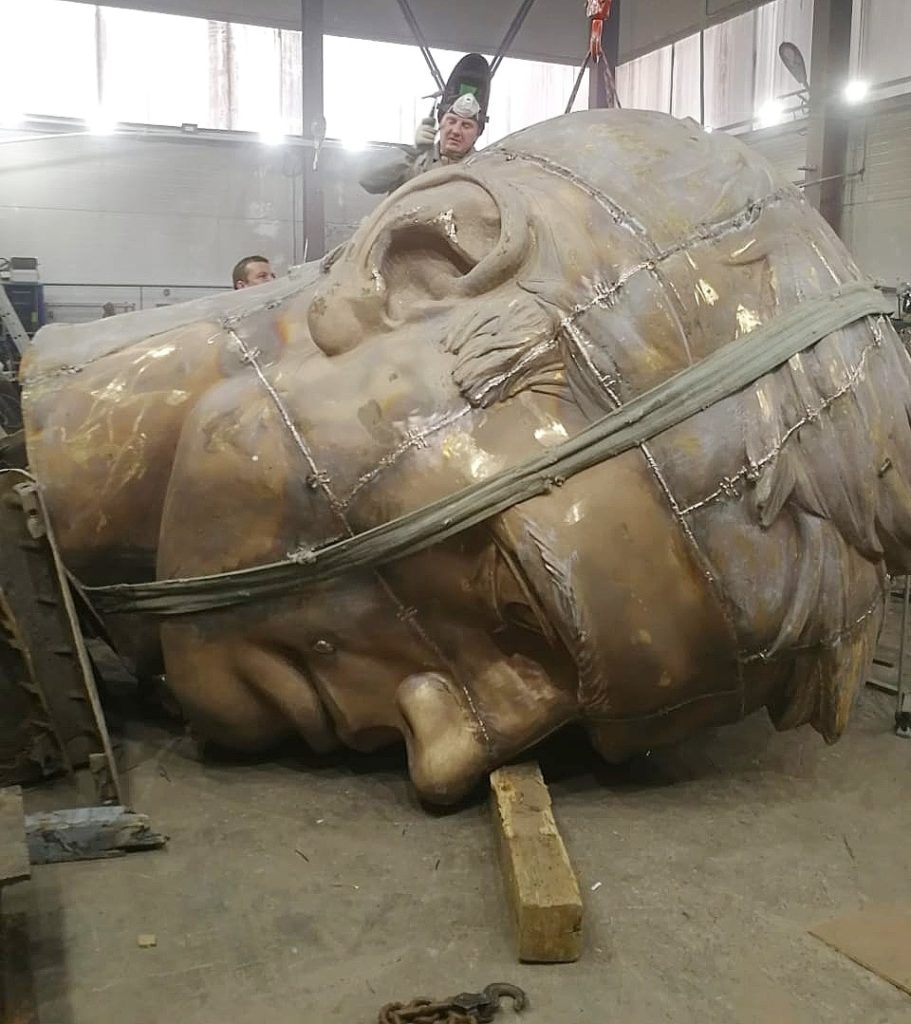 Скульптор Ржевского мемориала поделился фото создания колоссального монумента 