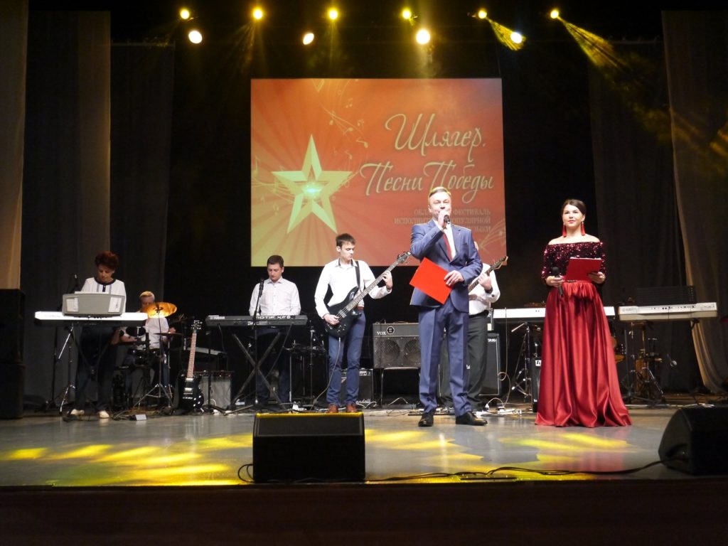 Артисты из Торопецкого района спели песни Победы