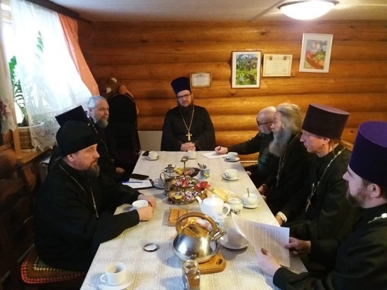 Благочиние Старицы подвело итоги старого года и наметило планы на новый Благочиние Старицы подвело итоги старого года и наметило планы на новый