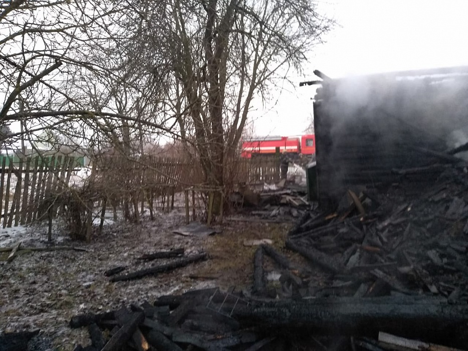 В Тверской области мужчина спас из пожара мать, но погиб сам