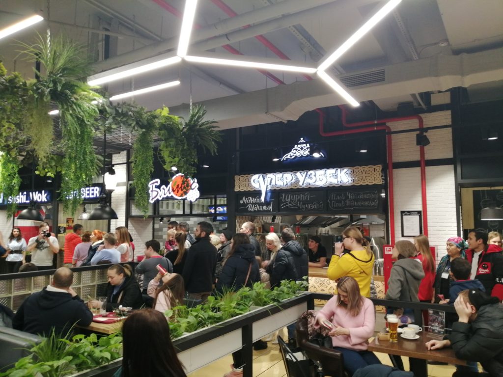 В Твери открылась гастрономическая Арт-площадка Food Base