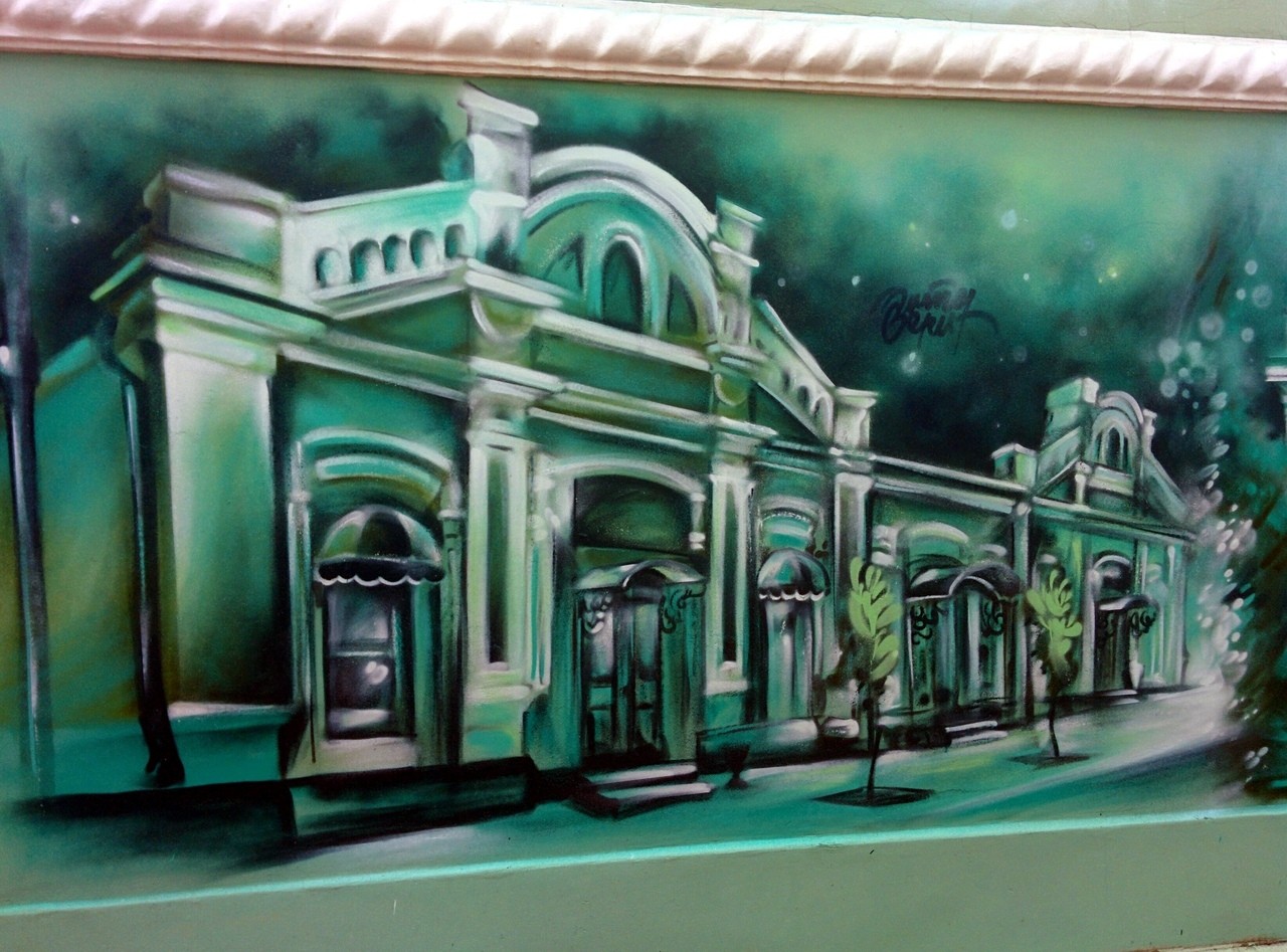 На улице Трёхсвятской Твери появилось граффити Трёхсвятской