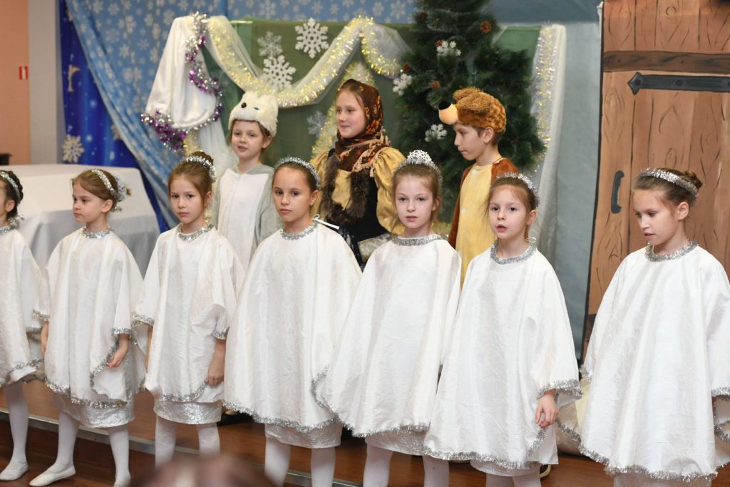 Ученики Тверской епархиальной школы представили рождественский спектакль Ученики Тверской епархиальной школы представили рождественский спектакль