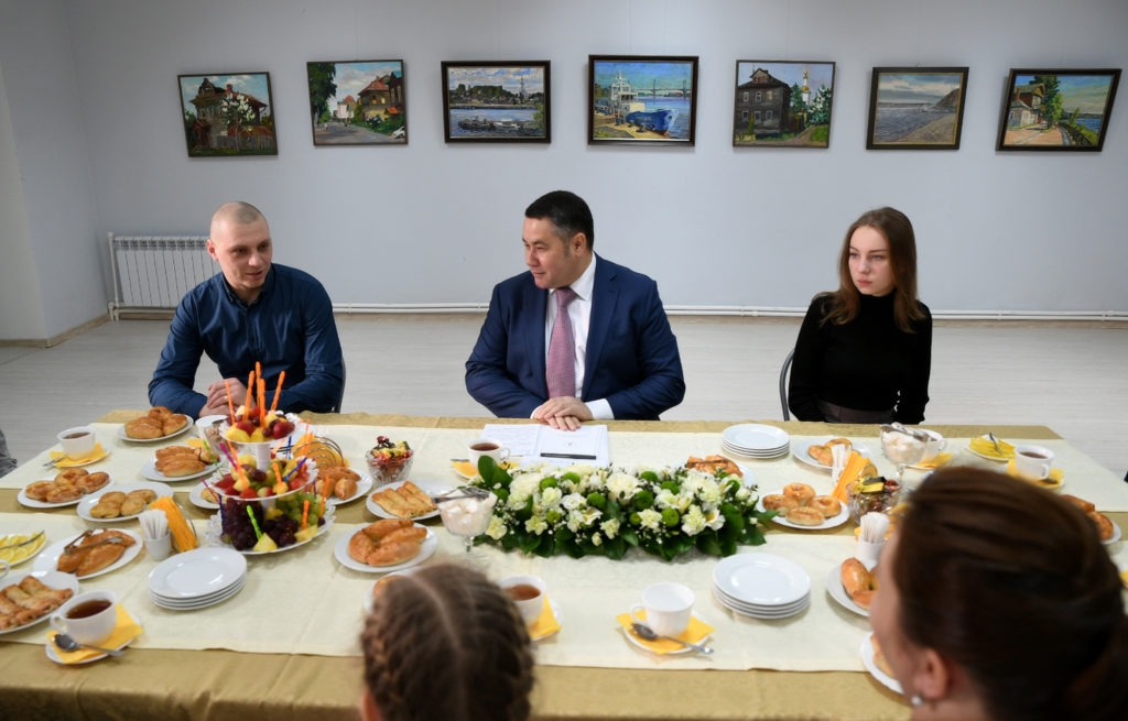 Многодетным семьям Тверской области будет легче получить компенсацию на покупку автомобиля