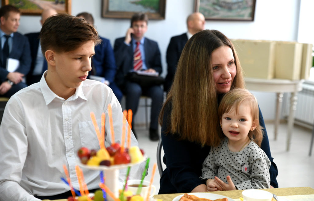 Многодетным семьям Тверской области будет легче получить компенсацию на покупку автомобиля Многодетным семьям Тверской области будет легче получить компенсацию на покупку автомобиля